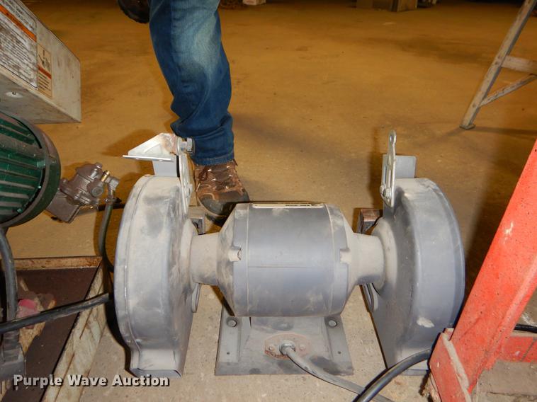 image for item EI9190 Tools