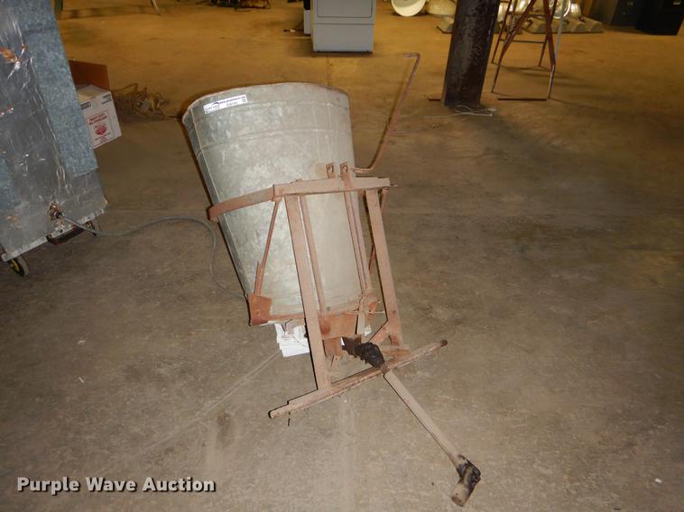 image for item EI9193 Seeder