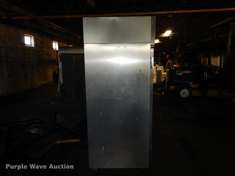 image for item EI9195 Continental 3R refrigerator