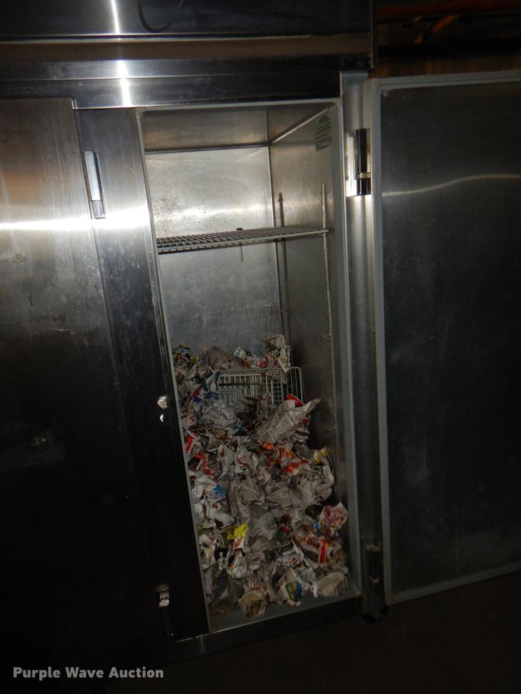 image for item EI9195 Continental 3R refrigerator