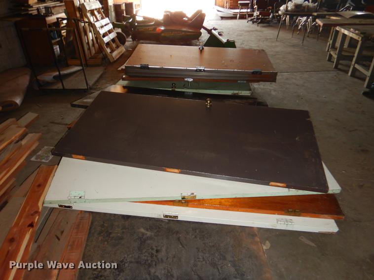 image for item EI9198 Approximately 10 doors