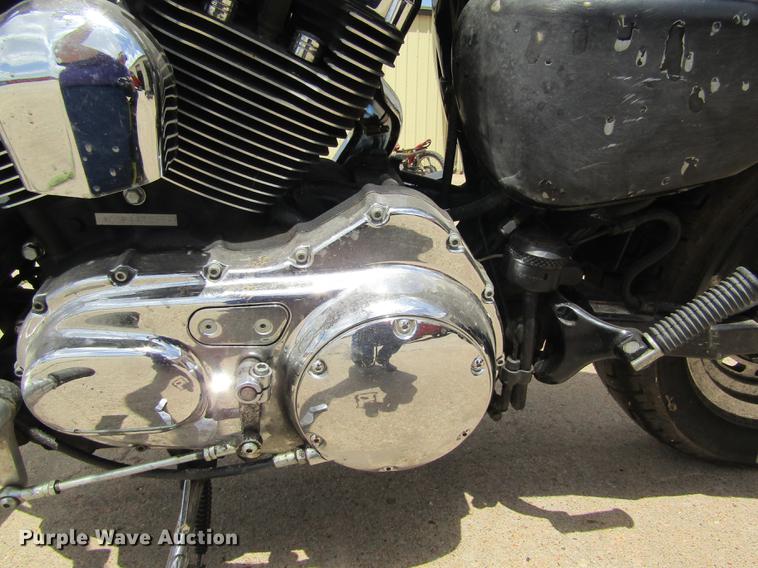 image for item EI9321 2004 Harley Davidson XL 1200 Custom motorcycle