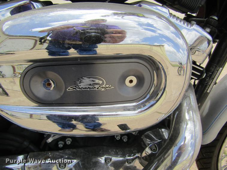 image for item EI9321 2004 Harley Davidson XL 1200 Custom motorcycle