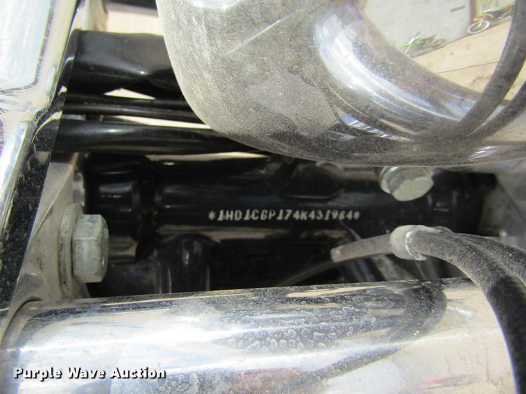 image for item EI9321 2004 Harley Davidson XL 1200 Custom motorcycle