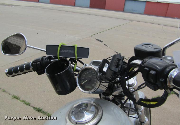 image for item EI9321 2004 Harley Davidson XL 1200 Custom motorcycle