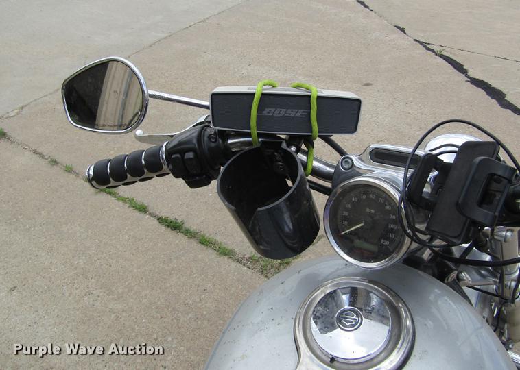 image for item EI9321 2004 Harley Davidson XL 1200 Custom motorcycle