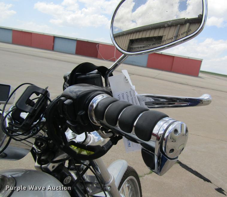 image for item EI9321 2004 Harley Davidson XL 1200 Custom motorcycle