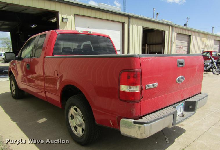 image for item EI9329 2004 Ford F150 SuperCab pickup truck