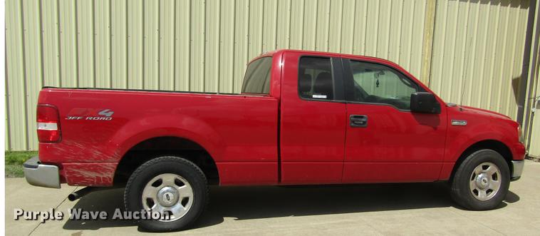 image for item EI9329 2004 Ford F150 SuperCab pickup truck