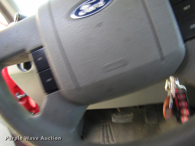 image for item EI9329 2004 Ford F150 SuperCab pickup truck