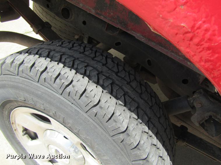 image for item EI9329 2004 Ford F150 SuperCab pickup truck