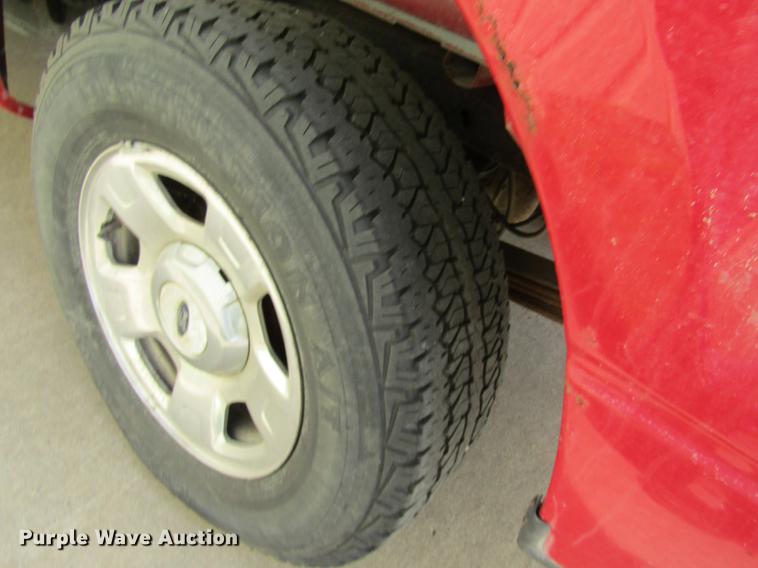 image for item EI9329 2004 Ford F150 SuperCab pickup truck