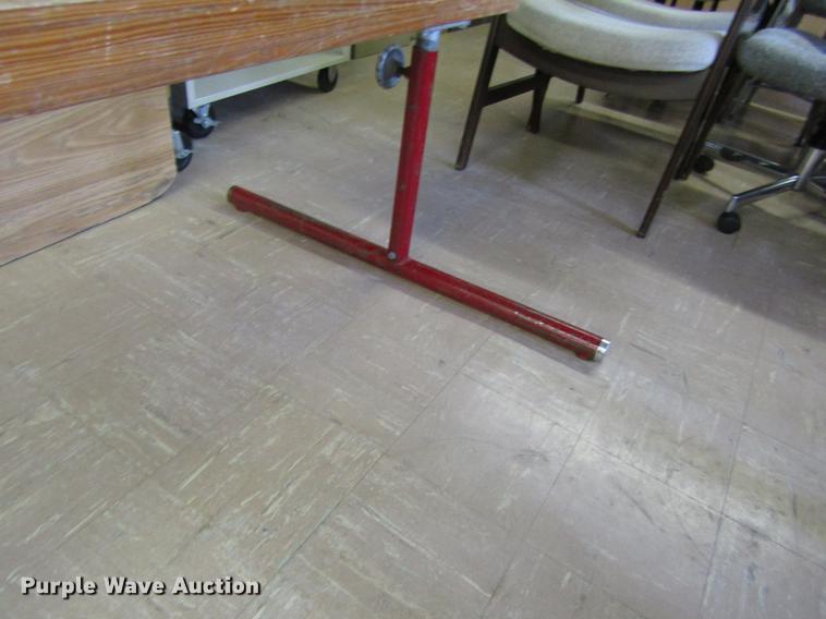 image for item EI9369 Balance beam