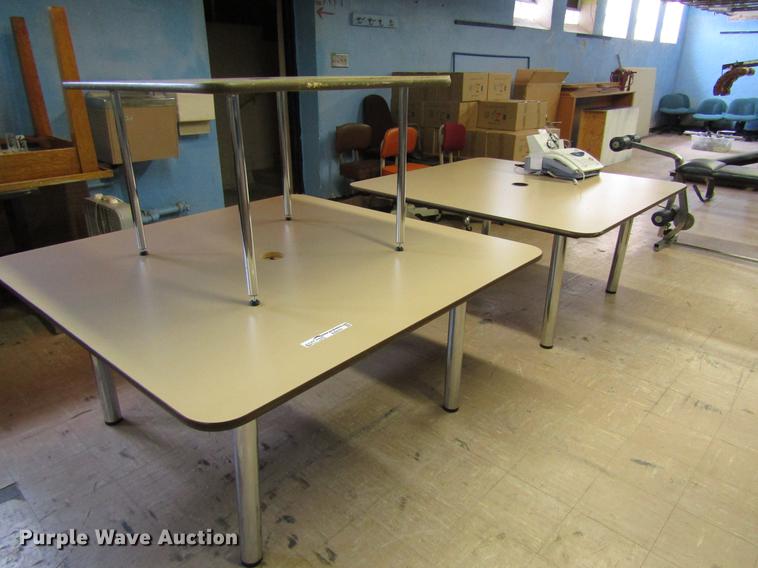 image for item EI9370 (3) tables