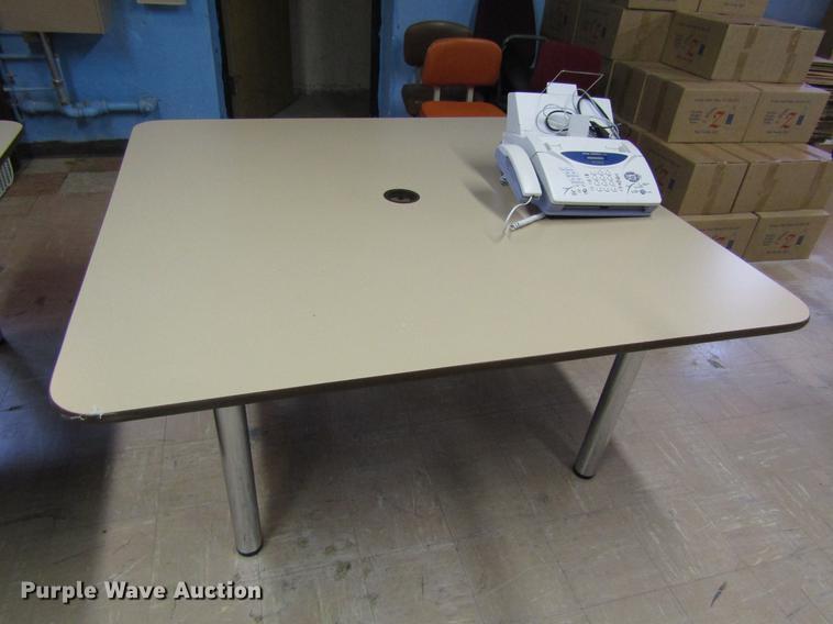 image for item EI9370 (3) tables
