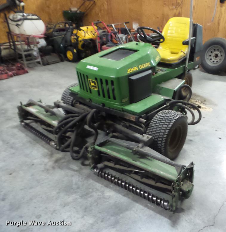image for item EI9764 John Deere 2653A lawn mower
