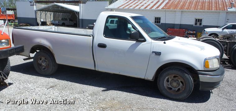image for item EI9803 1999 Ford F150 pickup truck