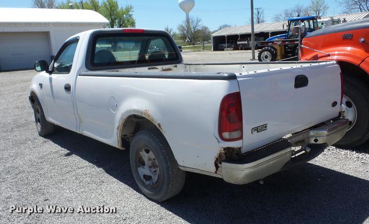 image for item EI9803 1999 Ford F150 pickup truck