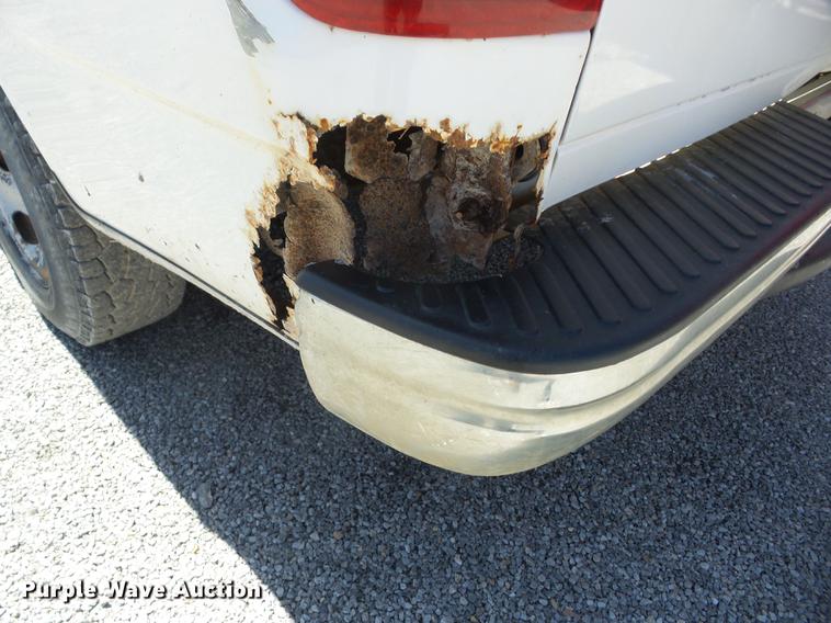 image for item EI9803 1999 Ford F150 pickup truck