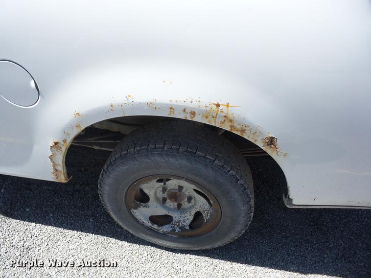 image for item EI9803 1999 Ford F150 pickup truck