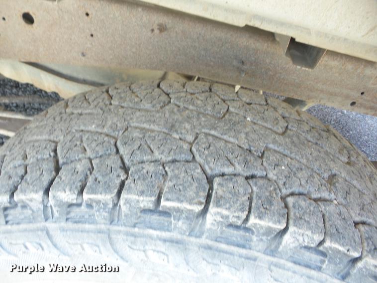 image for item EI9803 1999 Ford F150 pickup truck