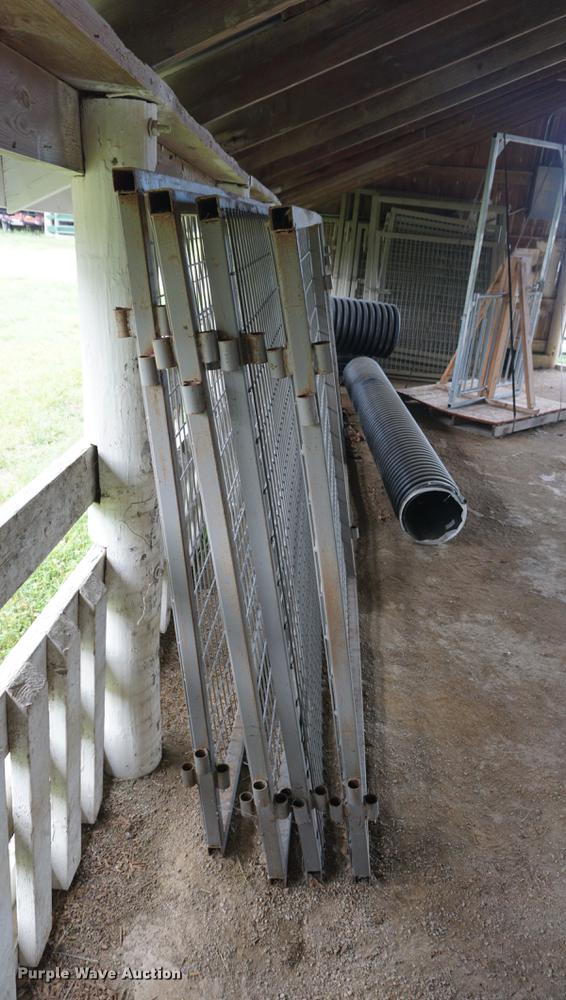 image for item EJ9478 (48) Brewers Country Corral goat pens