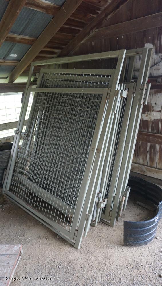 image for item EJ9478 (48) Brewers Country Corral goat pens