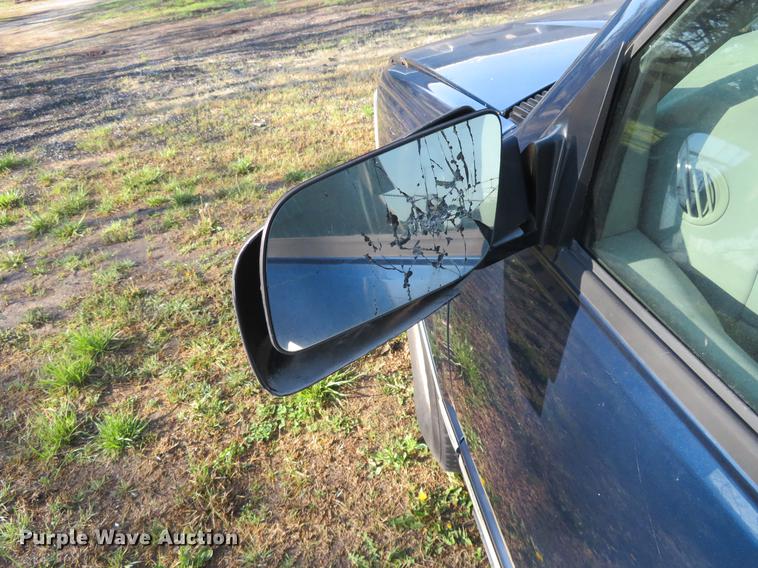 image for item EJ9545 1999 GMC Suburban 1500 SUV