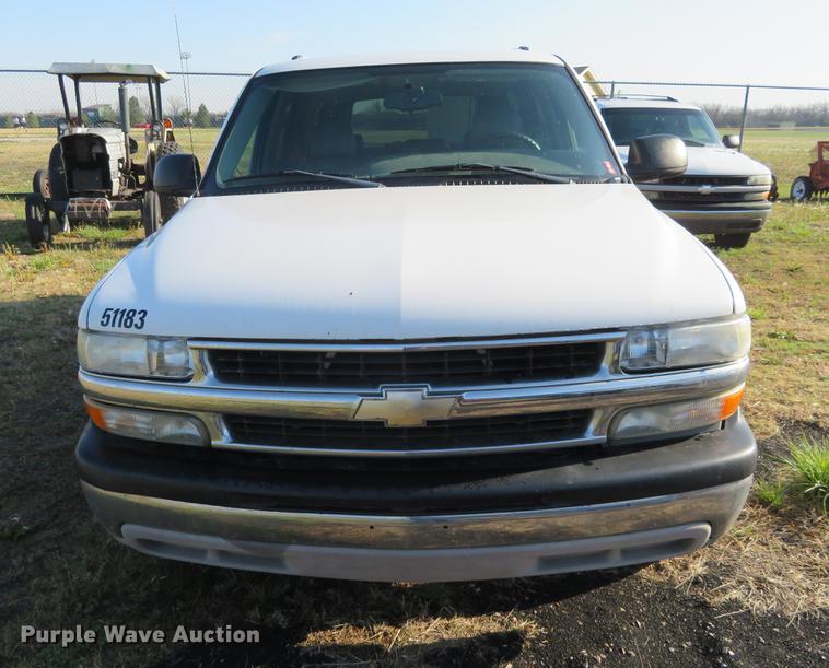 image for item EJ9551 2006 Chevrolet Suburban 1500 SUV