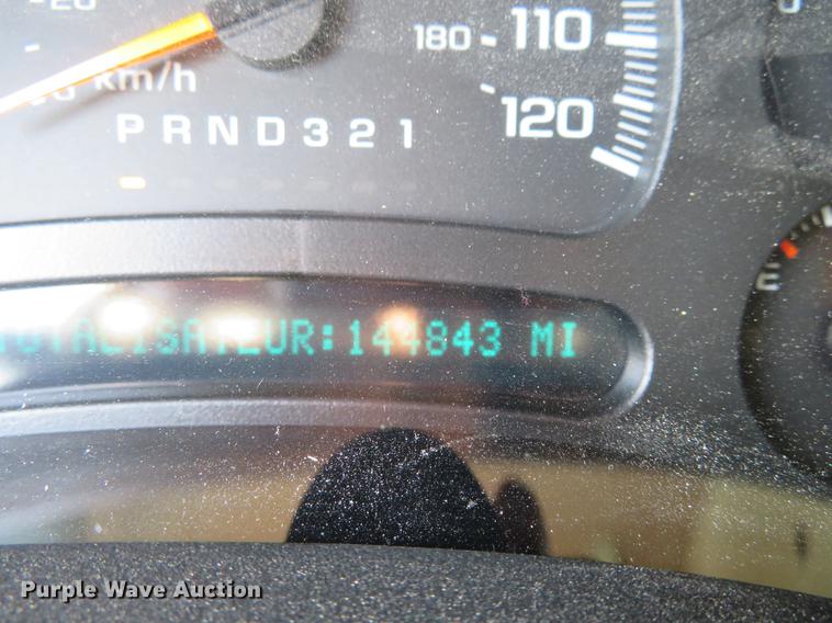 image for item EJ9551 2006 Chevrolet Suburban 1500 SUV