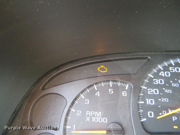 image for item EJ9551 2006 Chevrolet Suburban 1500 SUV