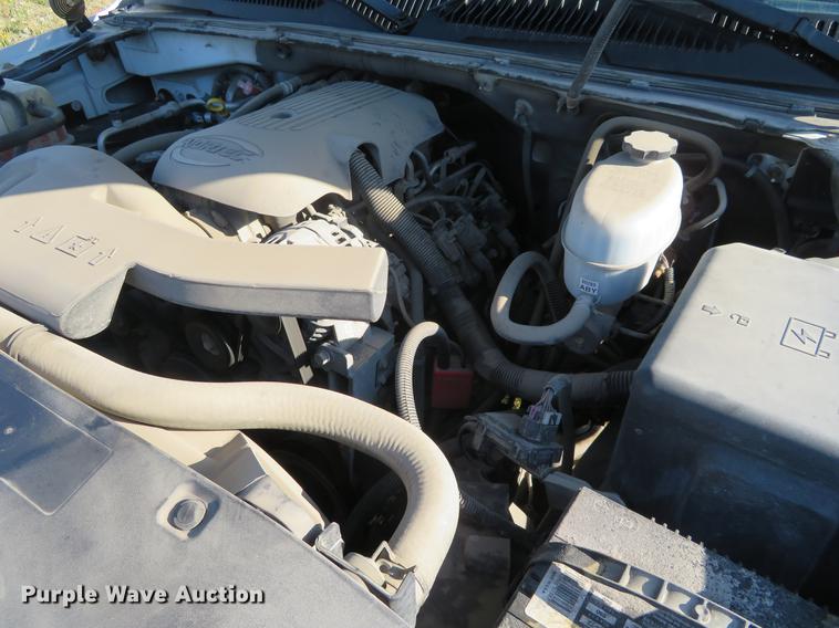 image for item EJ9551 2006 Chevrolet Suburban 1500 SUV