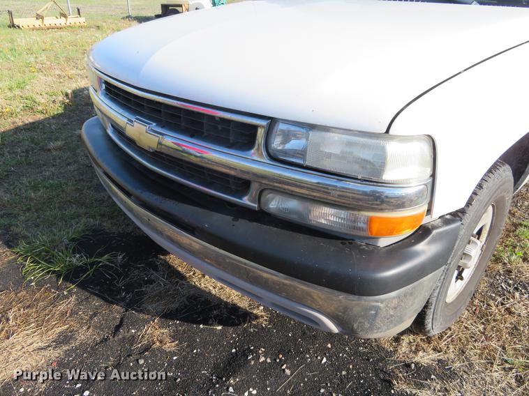 image for item EJ9551 2006 Chevrolet Suburban 1500 SUV
