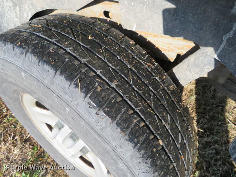 image for item EJ9551 2006 Chevrolet Suburban 1500 SUV