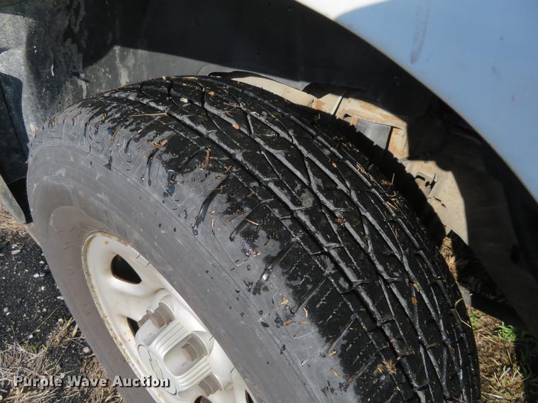 image for item EJ9551 2006 Chevrolet Suburban 1500 SUV