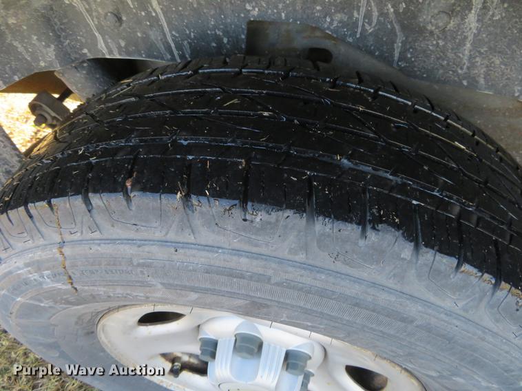 image for item EJ9551 2006 Chevrolet Suburban 1500 SUV