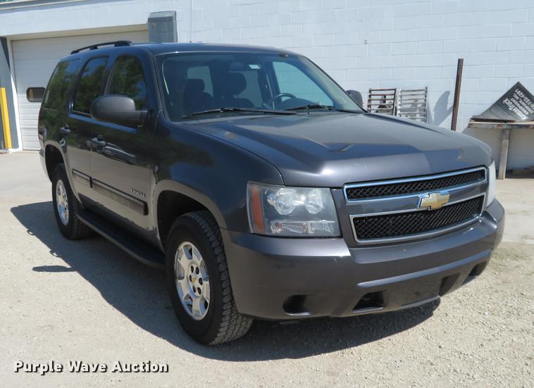 image for item EJ9598 2010 Chevrolet Tahoe SUV