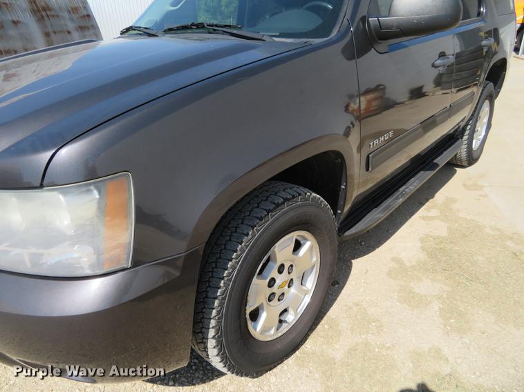 image for item EJ9598 2010 Chevrolet Tahoe SUV