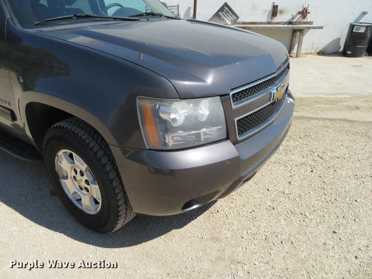 image for item EJ9598 2010 Chevrolet Tahoe SUV