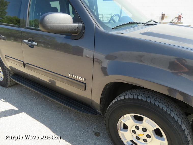 image for item EJ9598 2010 Chevrolet Tahoe SUV