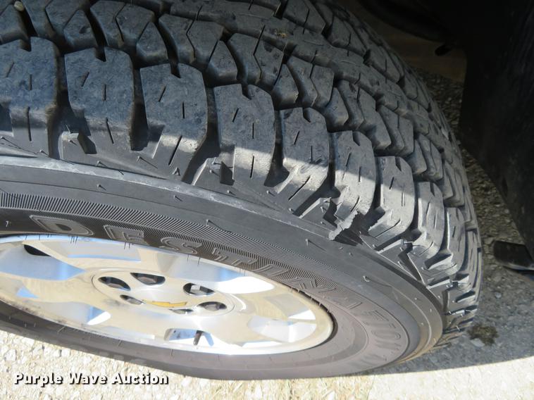 image for item EJ9598 2010 Chevrolet Tahoe SUV