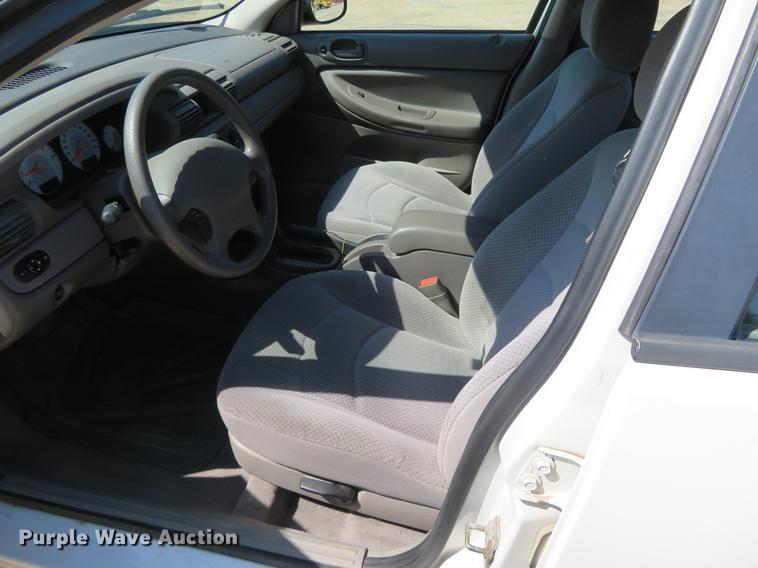 image for item EJ9599 2004 Dodge Stratus
