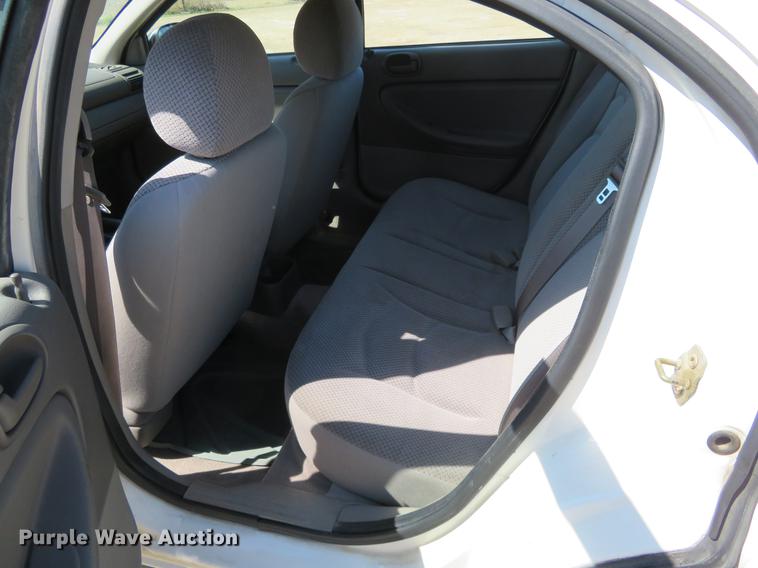 image for item EJ9599 2004 Dodge Stratus