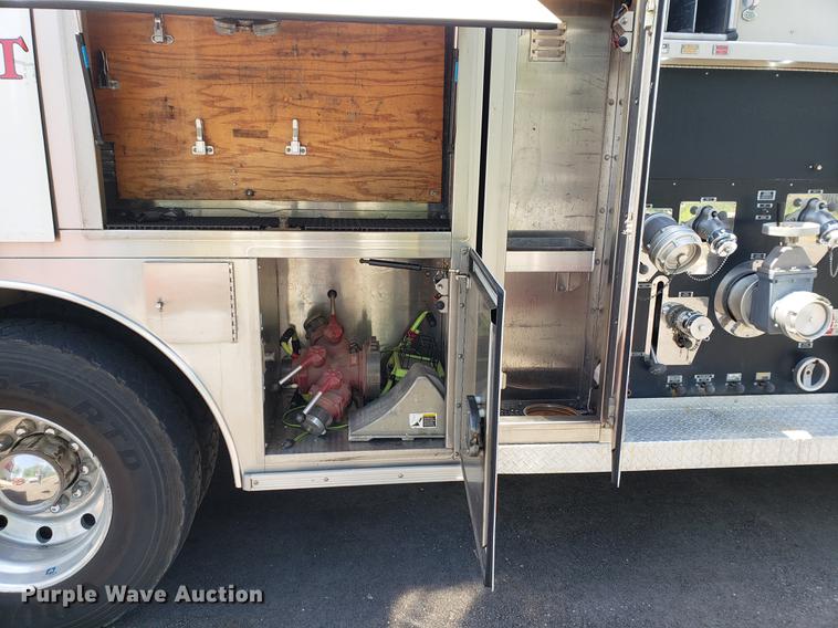 image for item EK9013 1991 E-one Sutphen Deluxe fire truck