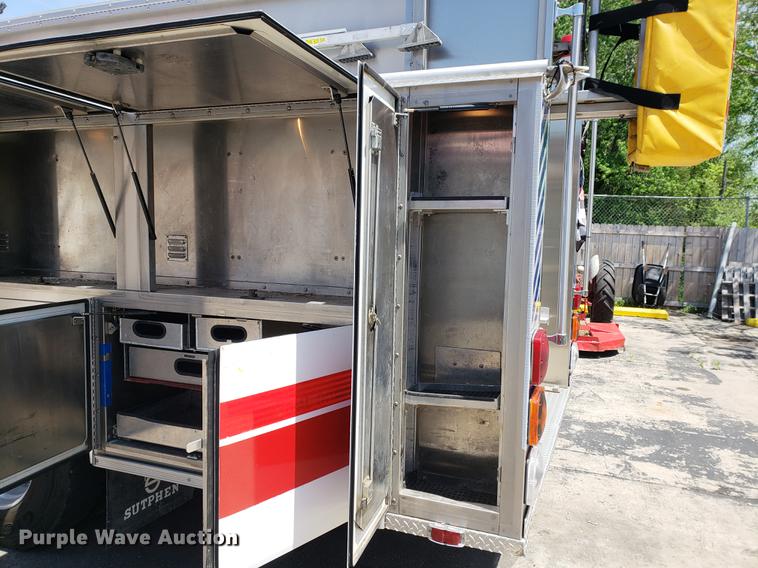 image for item EK9013 1991 E-one Sutphen Deluxe fire truck