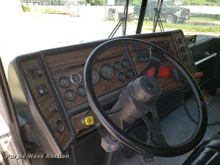 image for item EK9013 1991 E-one Sutphen Deluxe fire truck