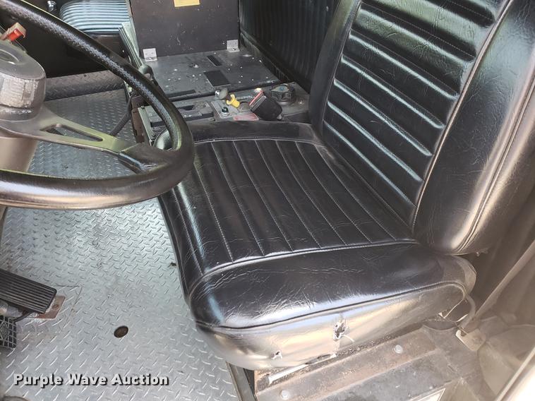 image for item EK9013 1991 E-one Sutphen Deluxe fire truck