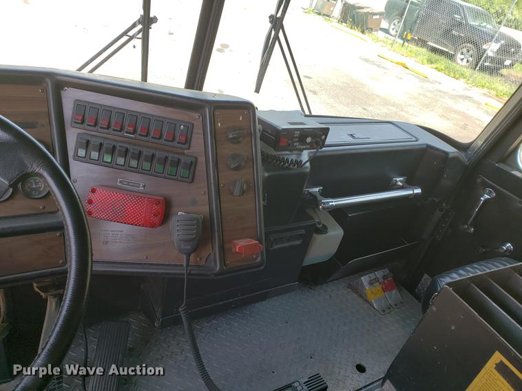 image for item EK9013 1991 E-one Sutphen Deluxe fire truck