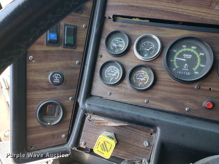 image for item EK9013 1991 E-one Sutphen Deluxe fire truck