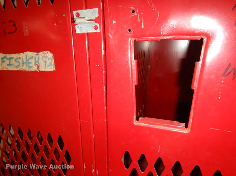 image for item EK9254 Storage locker